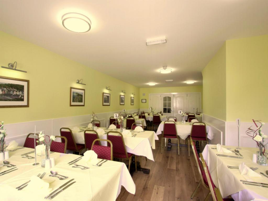 Bed and Breakfast Emlyn Arms Llanarthney Экстерьер фото