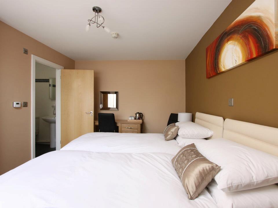 Bed and Breakfast Emlyn Arms Llanarthney Номер фото